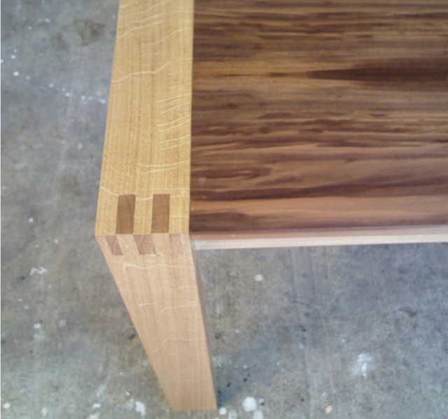 Dining Table Detail